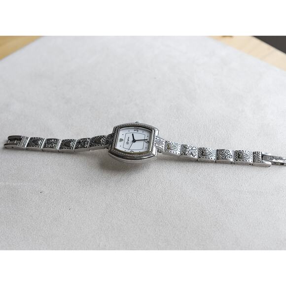 Brighton Coronado Watch Vintage Retired Design Small Wrist 6.5" Working Battery - Picture 7 of 8